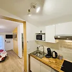 Confort ! Centre-ville, Climatisation, Parking, Wifi, Calme, Tv Apartment Carcassonne